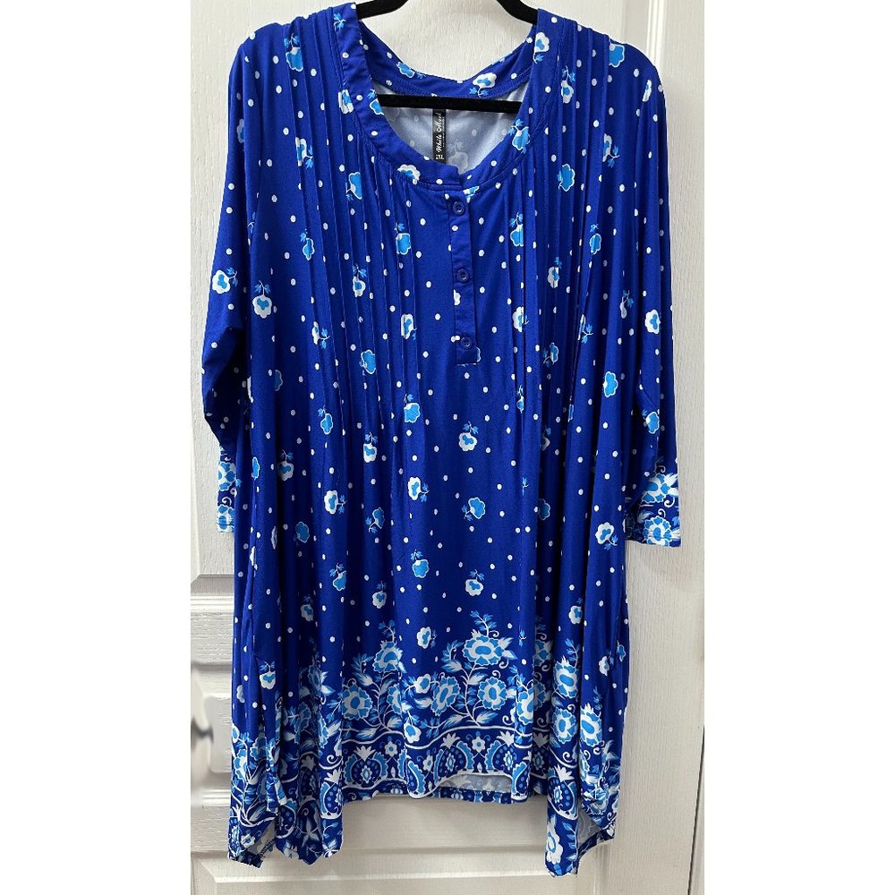 White Mark Blue Paisley Tunic Top with Pockets